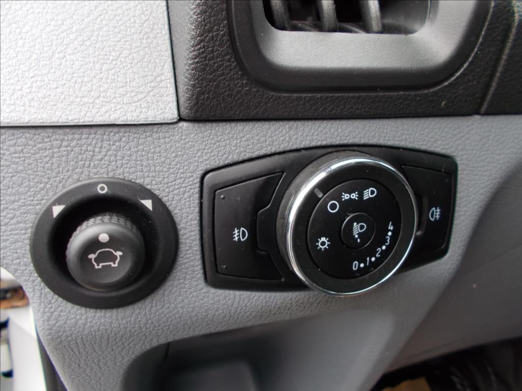 Ford Transit 2,0 TDCi L3H2 NOVÉ ROZVODY STK 1/2028 PĚKNÉ - foto 29
