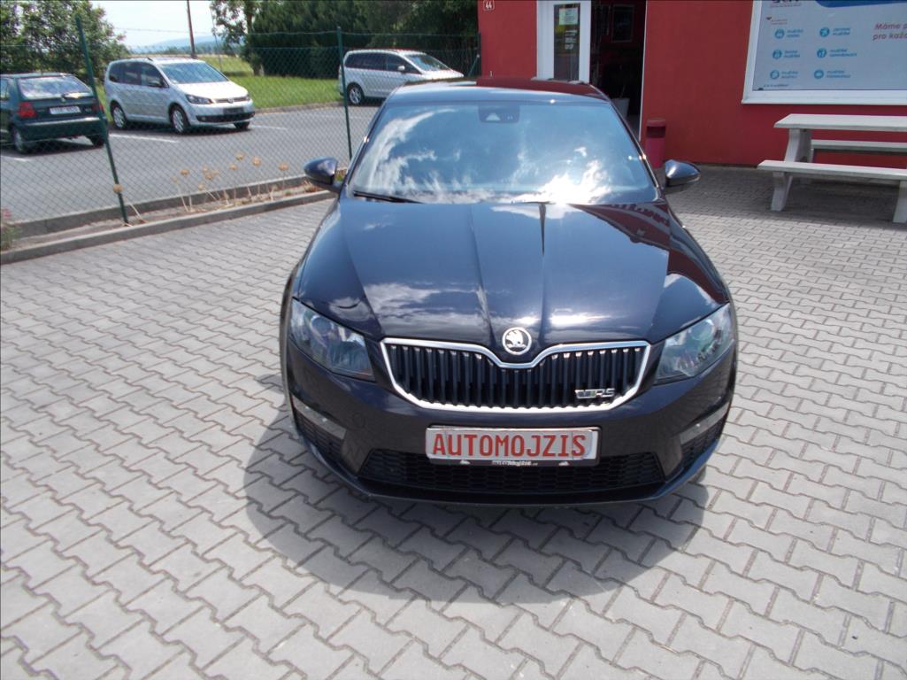 Škoda Octavia 2,0 TDI RS MANUÁL DIGIKLIMA XENONY PĚKNÉ  III - foto 3