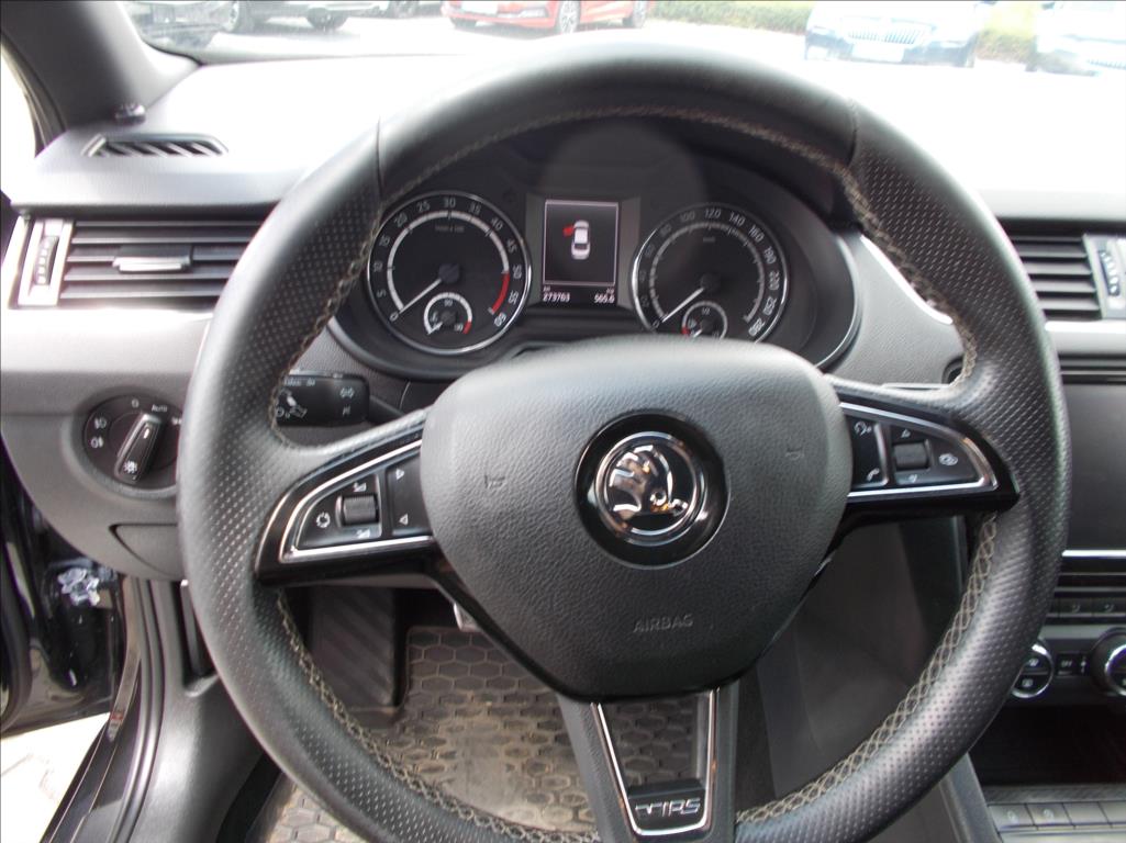 Škoda Octavia 2,0 TDI RS MANUÁL DIGIKLIMA XENONY PĚKNÉ  III - foto 24