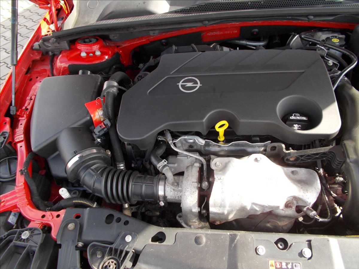 Opel Insignia 2,0 CDTi AT 125kW Dynamic Sport - foto 29