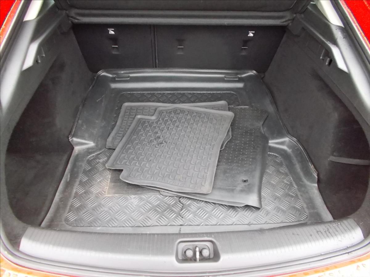 Opel Insignia 2,0 CDTi AT 125kW Dynamic Sport - foto 14