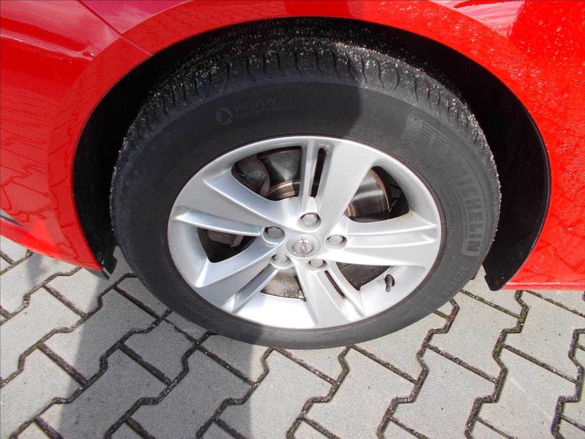 Opel Insignia 2,0 CDTi AT 125kW Dynamic Sport - foto 6