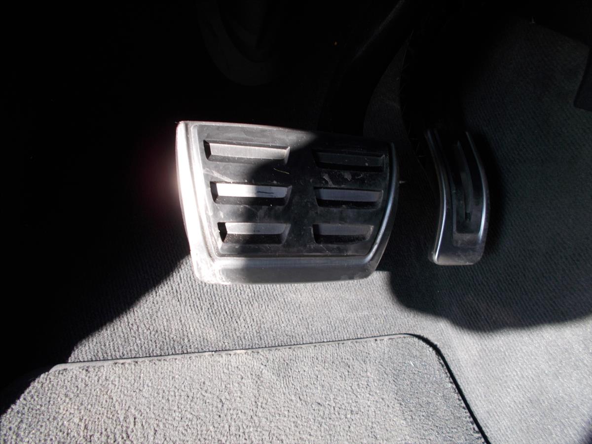 Audi Q7 3,0 TDI S-LINE ČR quattro tiptronic AUTORIZOVANÝ SERVI - foto 28