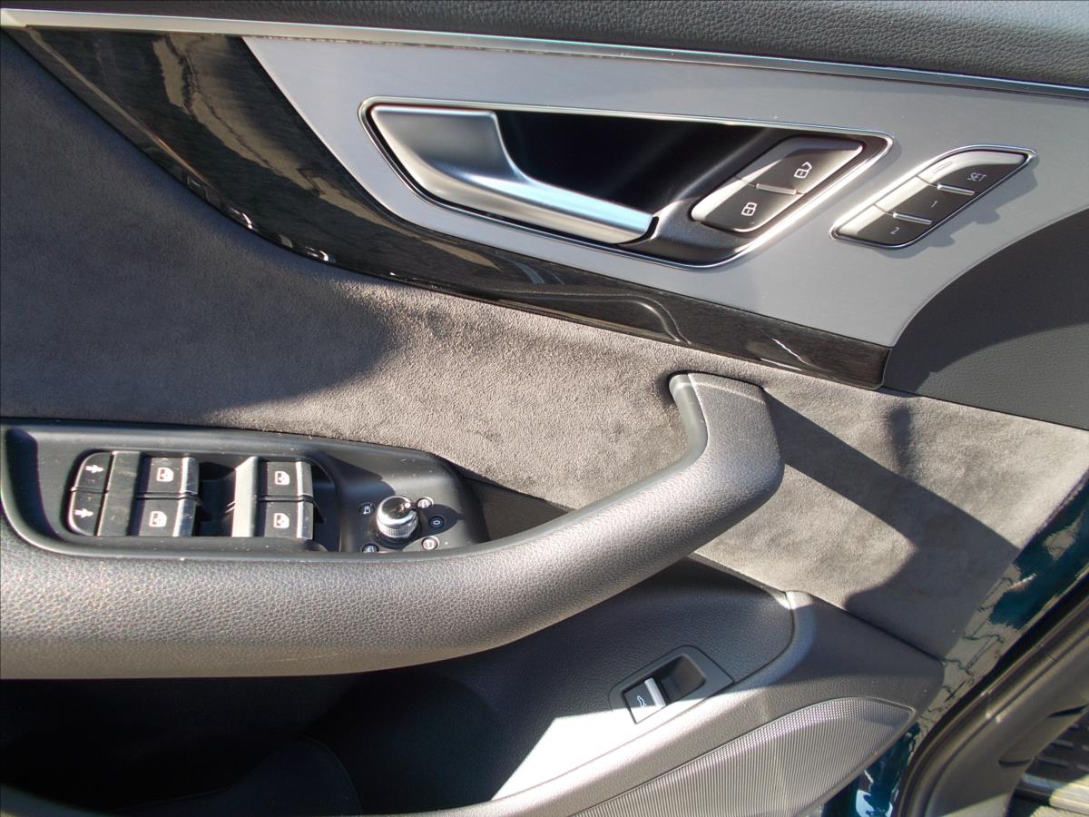 Audi Q7 3,0 TDI S-LINE ČR quattro tiptronic AUTORIZOVANÝ SERVI - foto 31