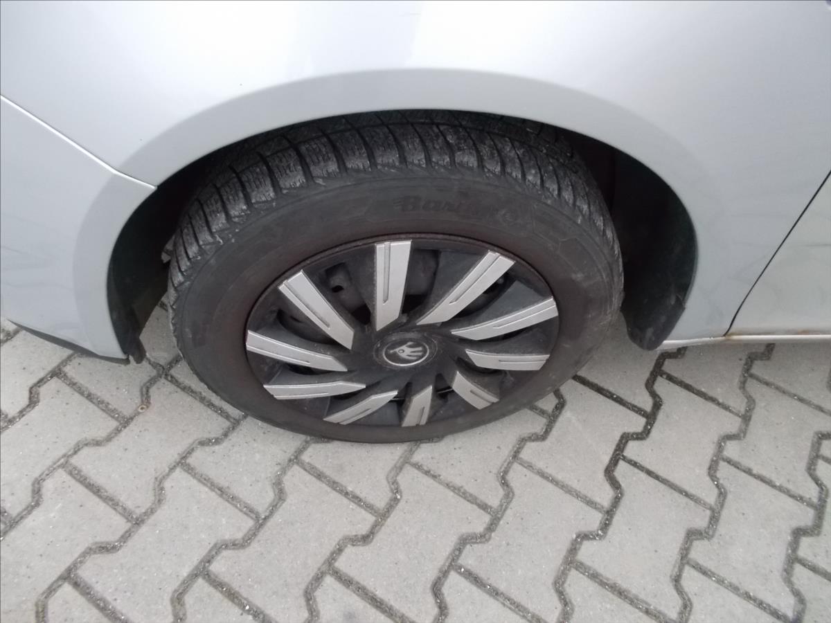 Škoda Fabia 1,2 12V HTP 51kW AMB ČR NOVÁ STK  II - foto 6