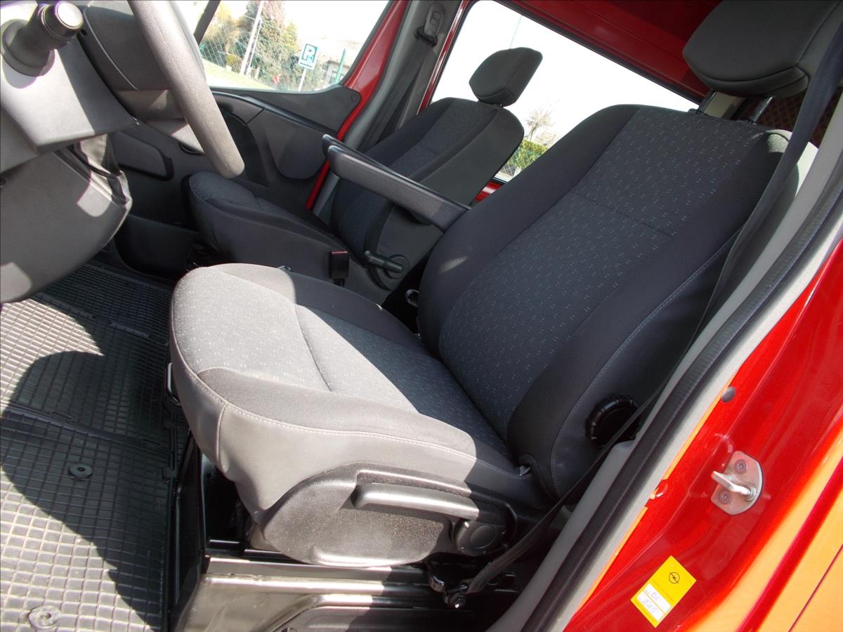 Opel Movano 2,3 CDTi L3H2 6 MÍST DPH TZ 132 kW - foto 27