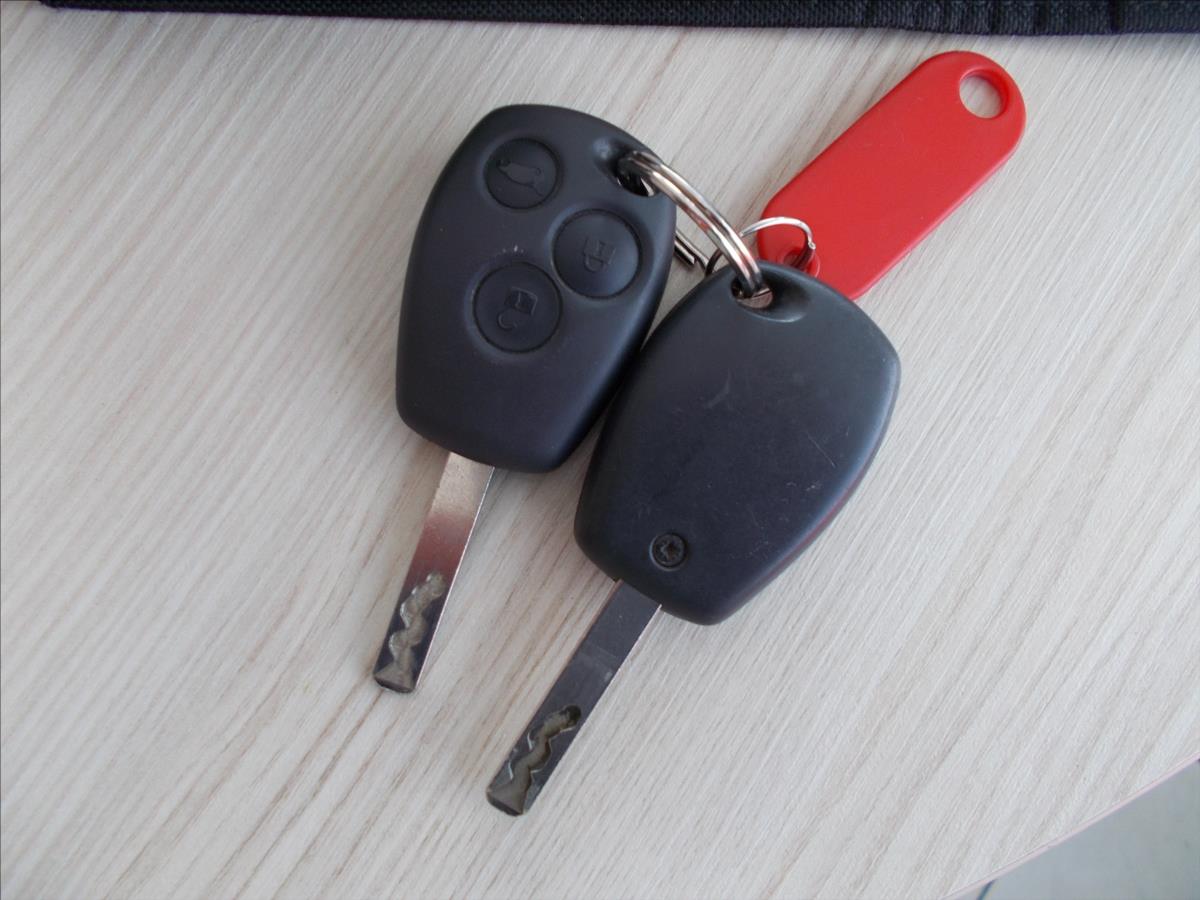 Opel Movano 2,3 CDTi L3H2 6 MÍST DPH TZ 132 kW - foto 39