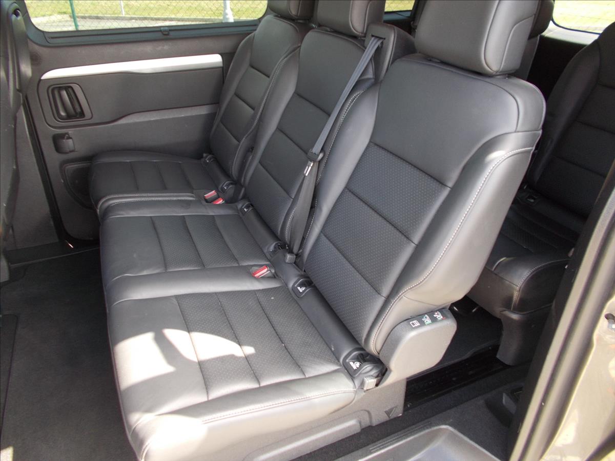 Peugeot Traveller 2,0 BlueHDi AT DPH L2 BUSSINES VIP - foto 20