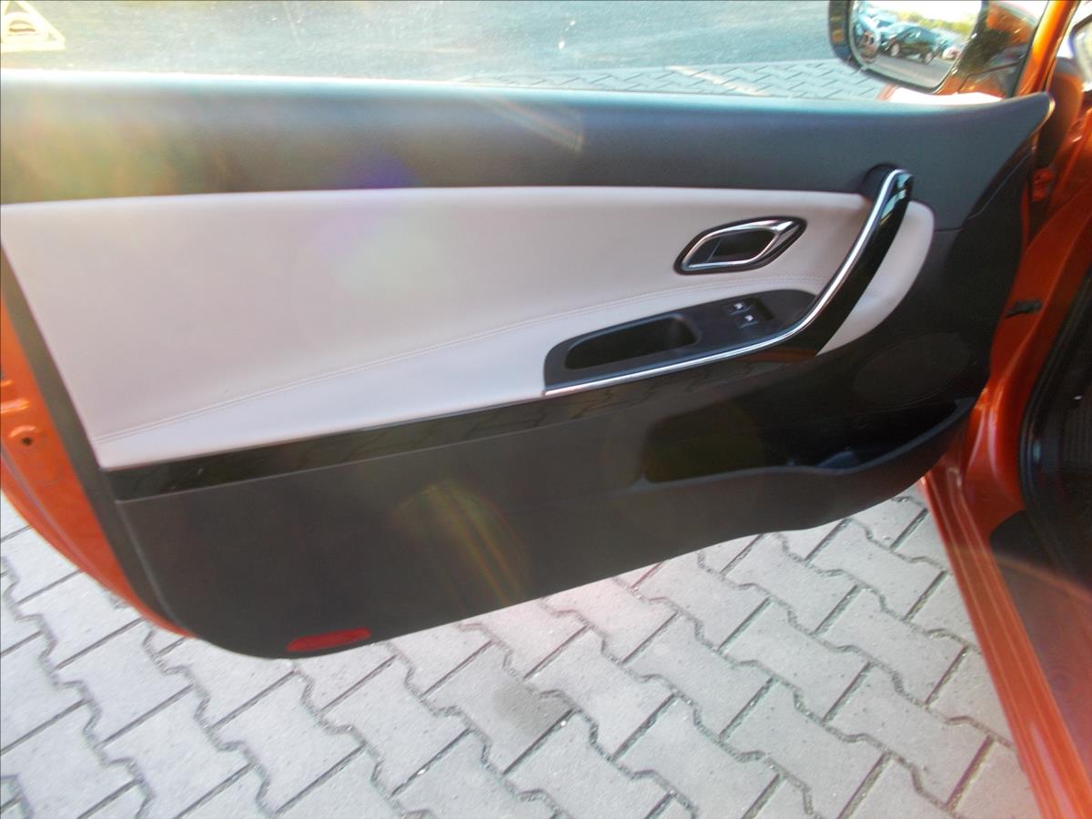 Kia Ceed 1,6 CRDi 94kW FIFA World Cup Edition - foto 21