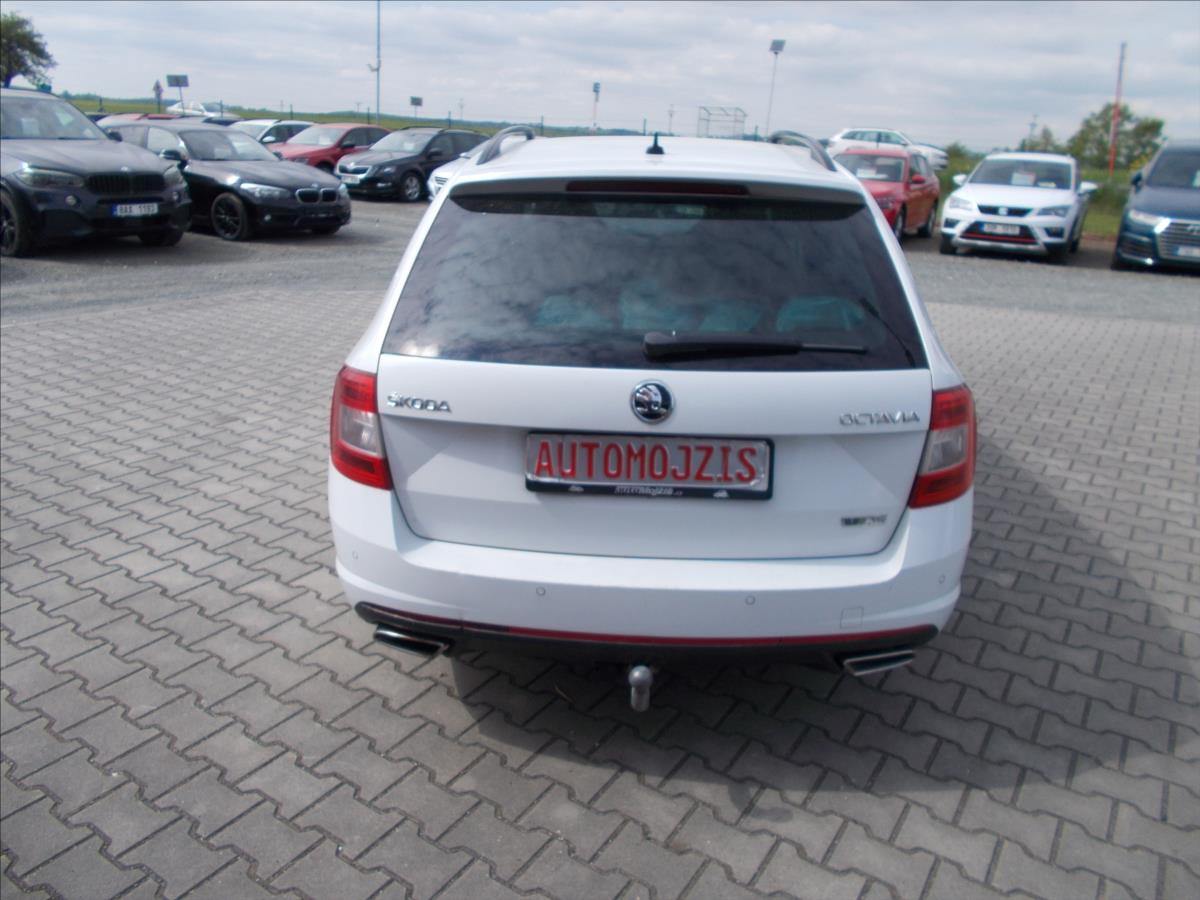 Škoda Octavia 2,0 TDI RS DSG ČR 1.MAJITEL PĚKNÉ  III - foto 9