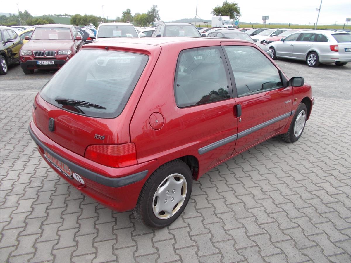 Peugeot 106 1,0 i 1.MAJITEL 100.572 KM STK 4/2027 - foto 10