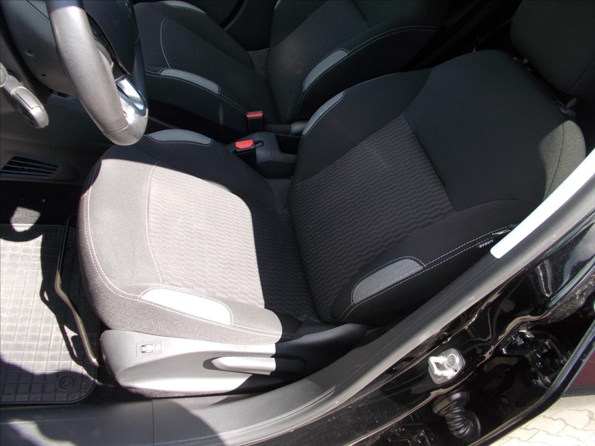 Peugeot 208 1,2 Pure Tech 60 kW NOVÉ ROZVODY 123100 KM - foto 18