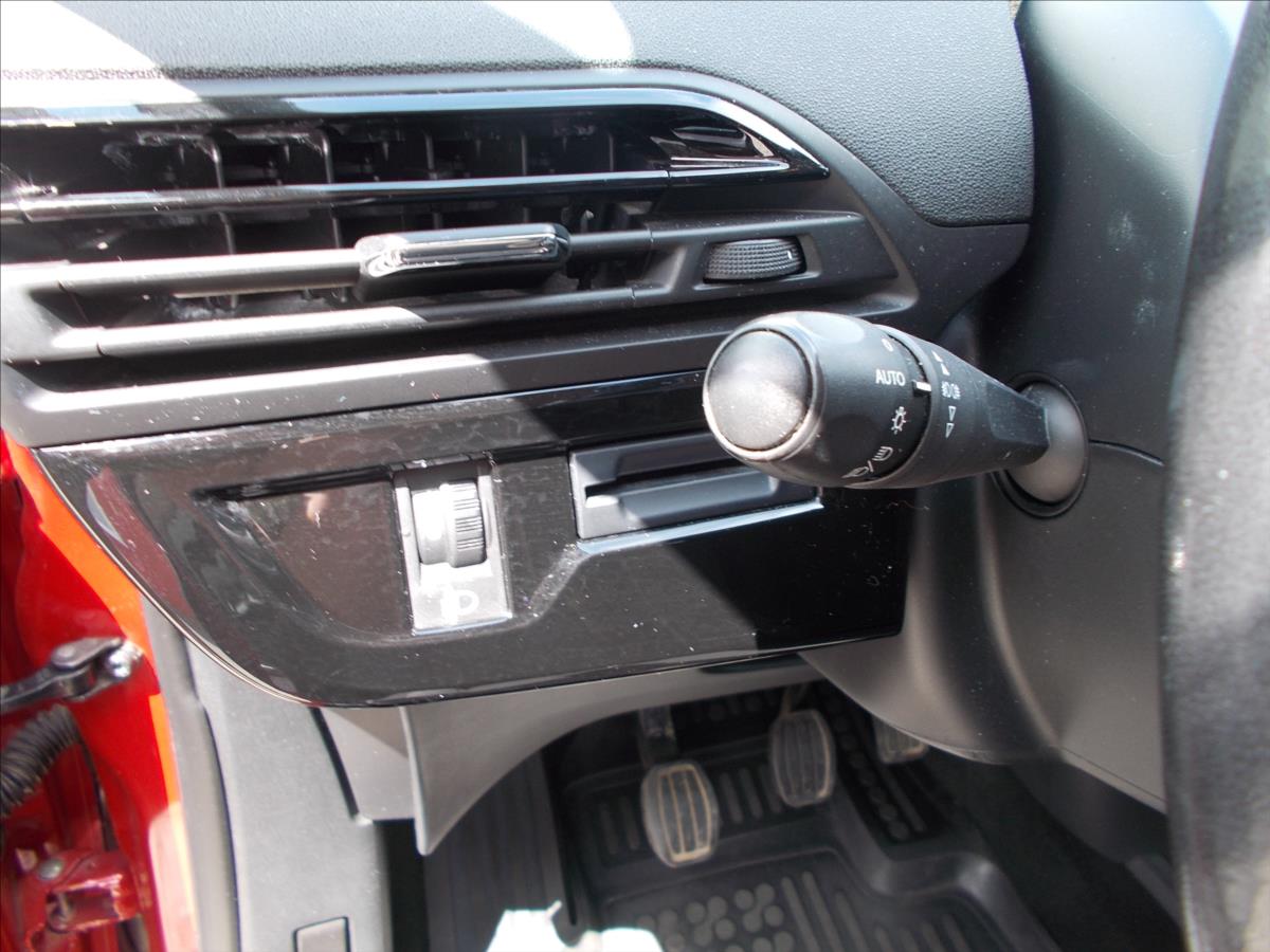 Citroën C4 Picasso 1,2 PT 81 kW DIGIKLIMA 72863 KM PĚKNÉ - foto 23