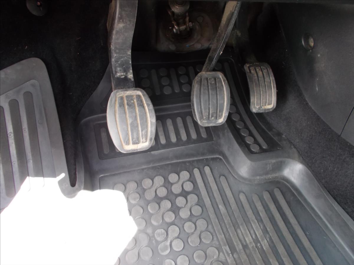 Citroën C4 Picasso 1,2 PT 81 kW DIGIKLIMA 72863 KM PĚKNÉ - foto 24