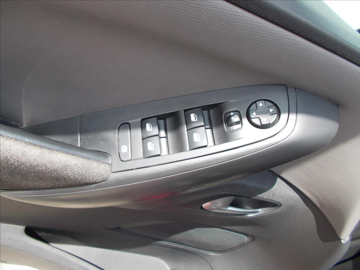 Citroën C4 Picasso 1,2 PT 81 kW DIGIKLIMA 72863 KM PĚKNÉ - foto 26