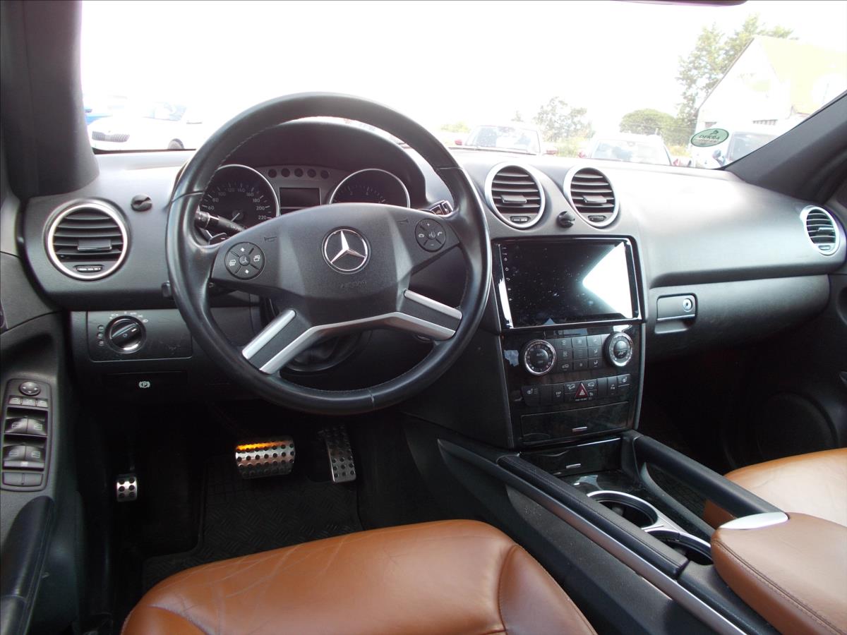 Mercedes-Benz Třídy M 3,5 V6 DPH KLIMA OK NOVÁ STK PĚKNÉ - foto 19