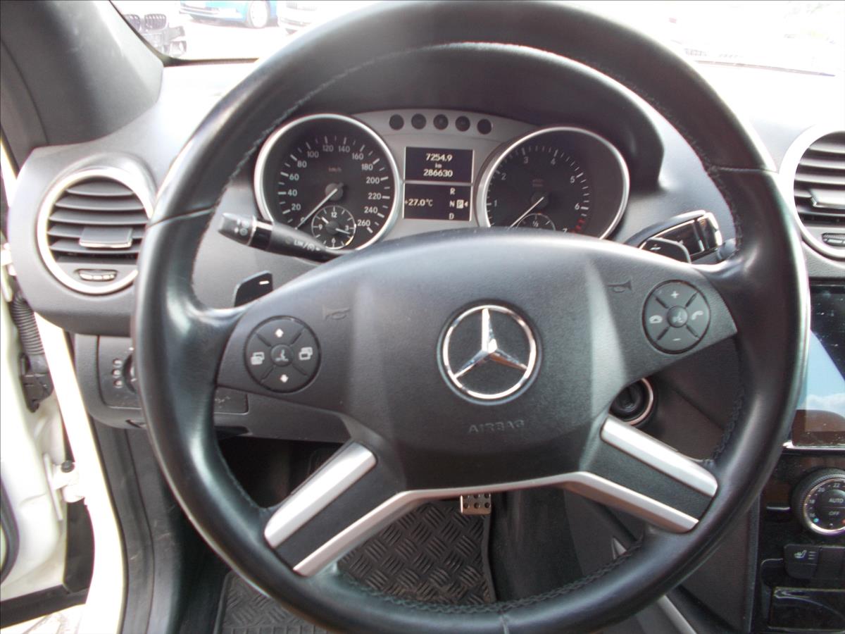 Mercedes-Benz Třídy M 3,5 V6 DPH KLIMA OK NOVÁ STK PĚKNÉ - foto 27