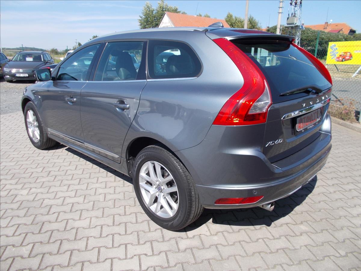 Volvo XC60 2,0 D D3 SUMMUM AT TZ KRÁSNÉ - foto 11