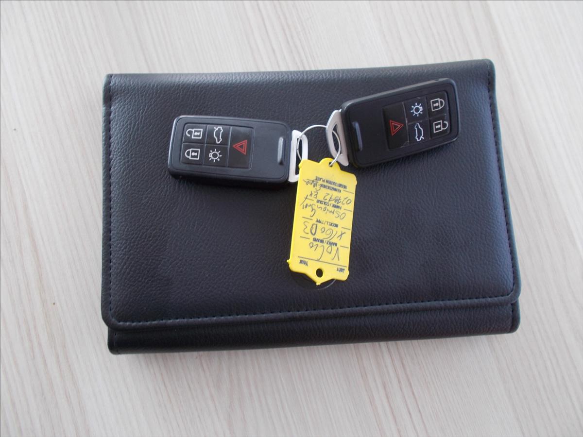 Volvo XC60 2,0 D D3 SUMMUM AT TZ KRÁSNÉ - foto 31