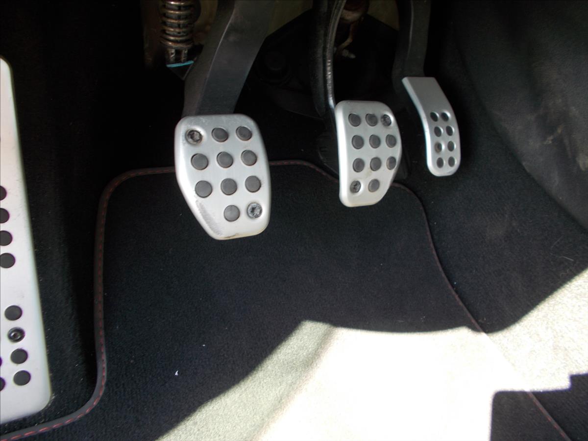 Peugeot RCZ 1,6 16V GT-LINE 147 KW KUPÉ DIGIKLIMA - foto 21