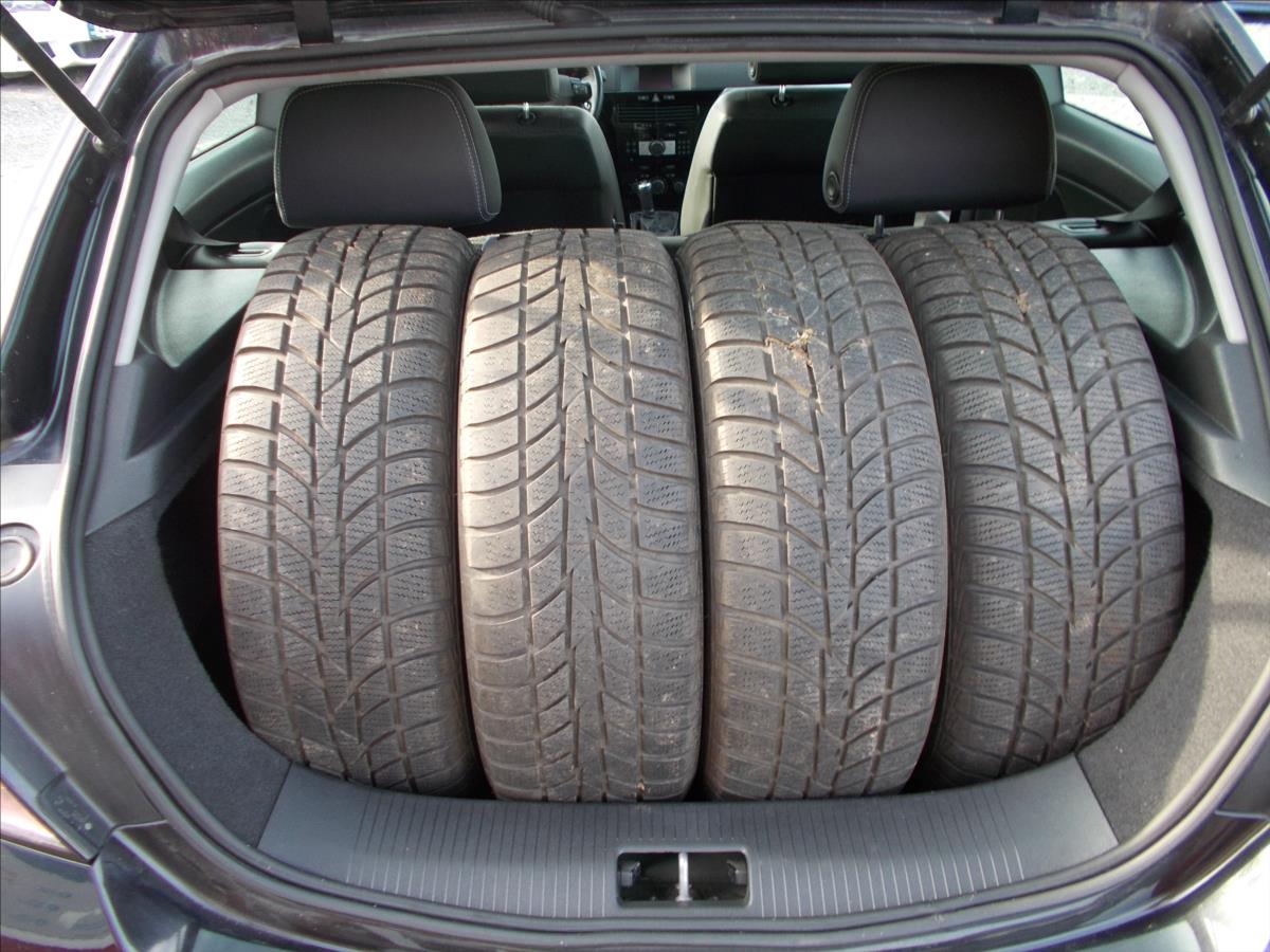 Opel Astra 1,6 GTC TURBO 132 kW NOVÁ STK  H - foto 13