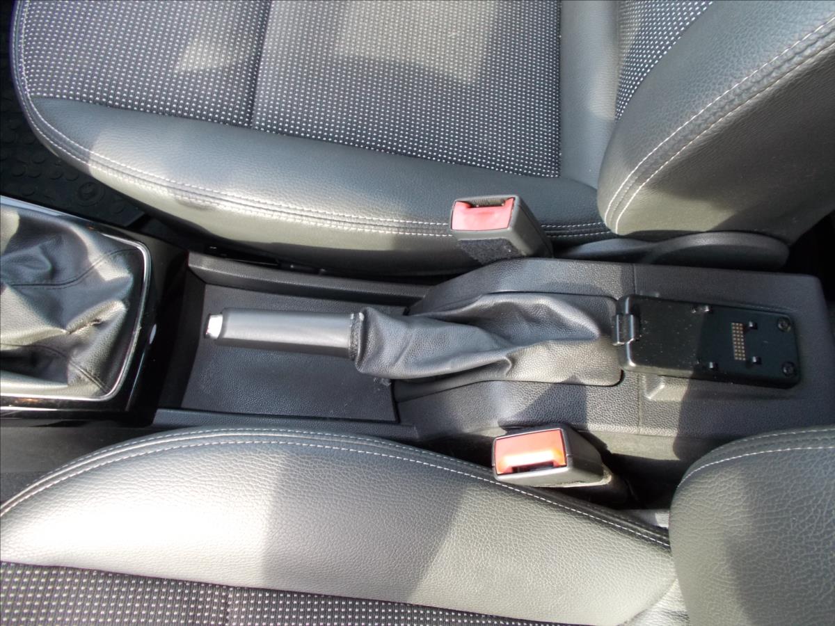 Opel Astra 1,6 GTC TURBO 132 kW NOVÁ STK  H - foto 20