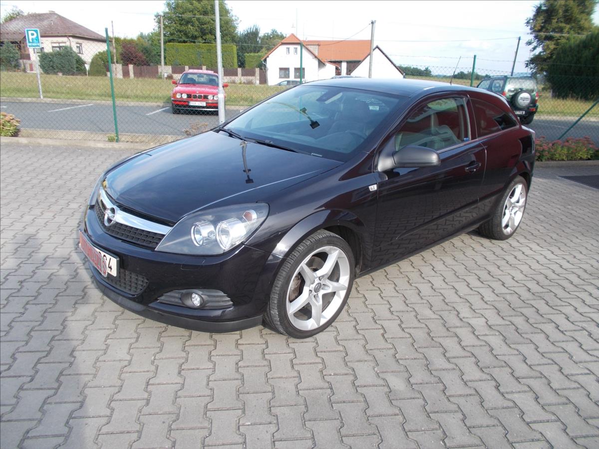 Opel Astra 1,6 GTC TURBO 132 kW NOVÁ STK  H - foto 4