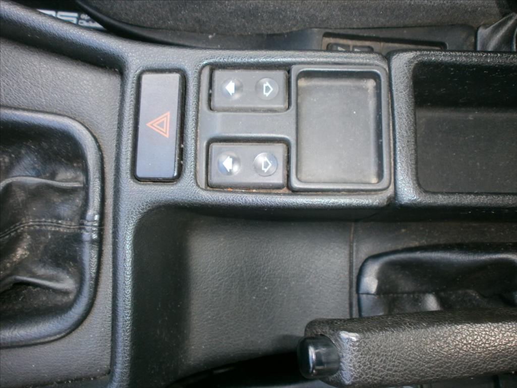 BMW Řada 5 2,5 TDS TZ ULOŽENO od roku 2012 - foto 22