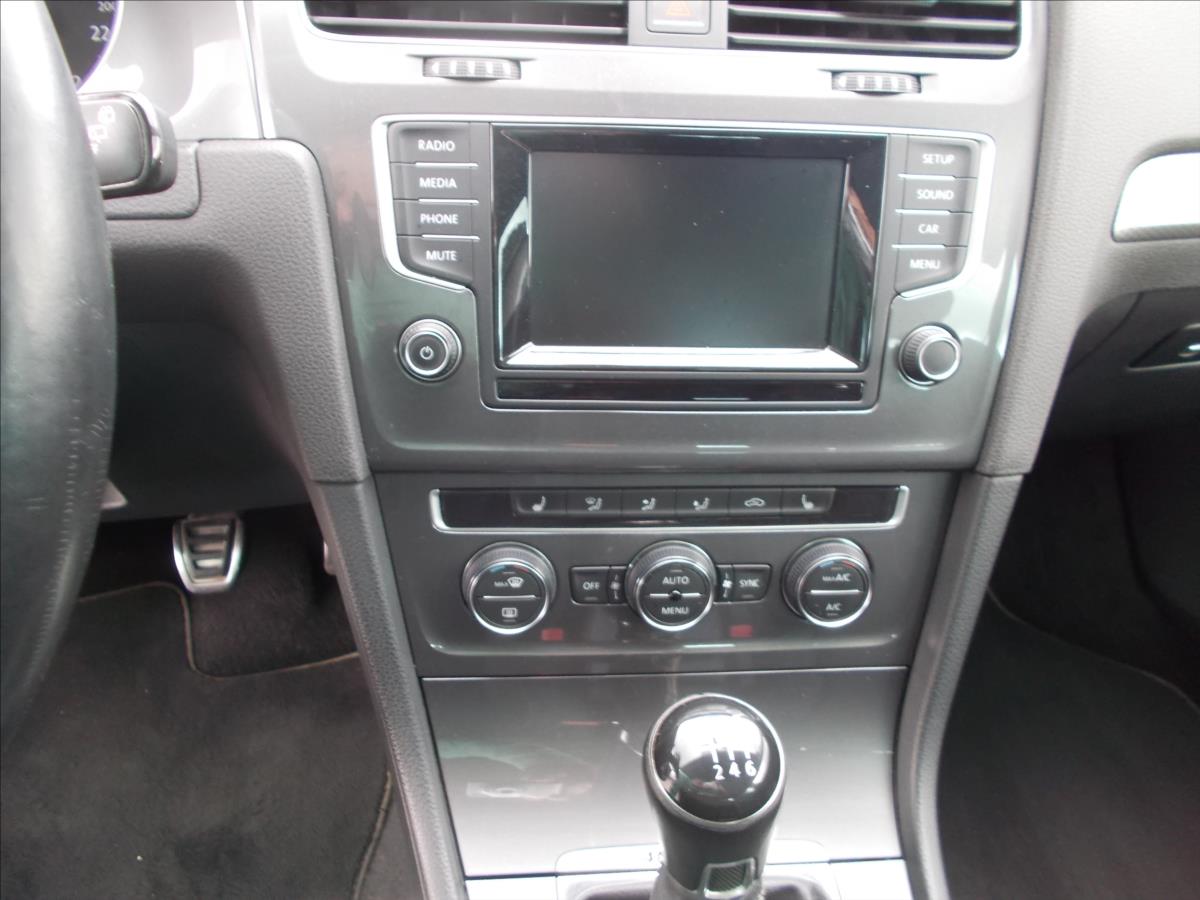 Volkswagen Golf 1,6 TDI ALLTRACK 4x4 DIGIKLIMA XENONY  VI - foto 21