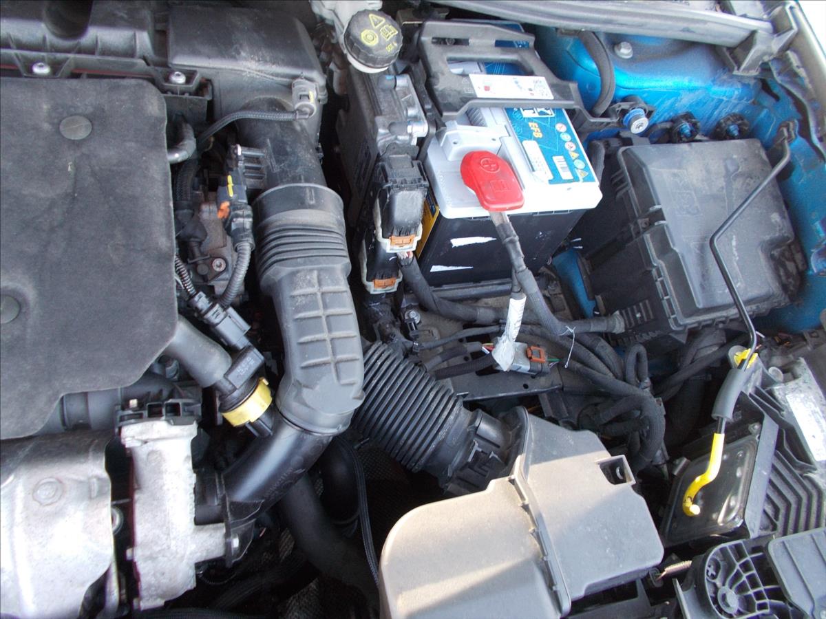 Peugeot 308 1,5 BlueHDI DPH 1.MAJITEL NEHAVAROVANÉ - foto 26