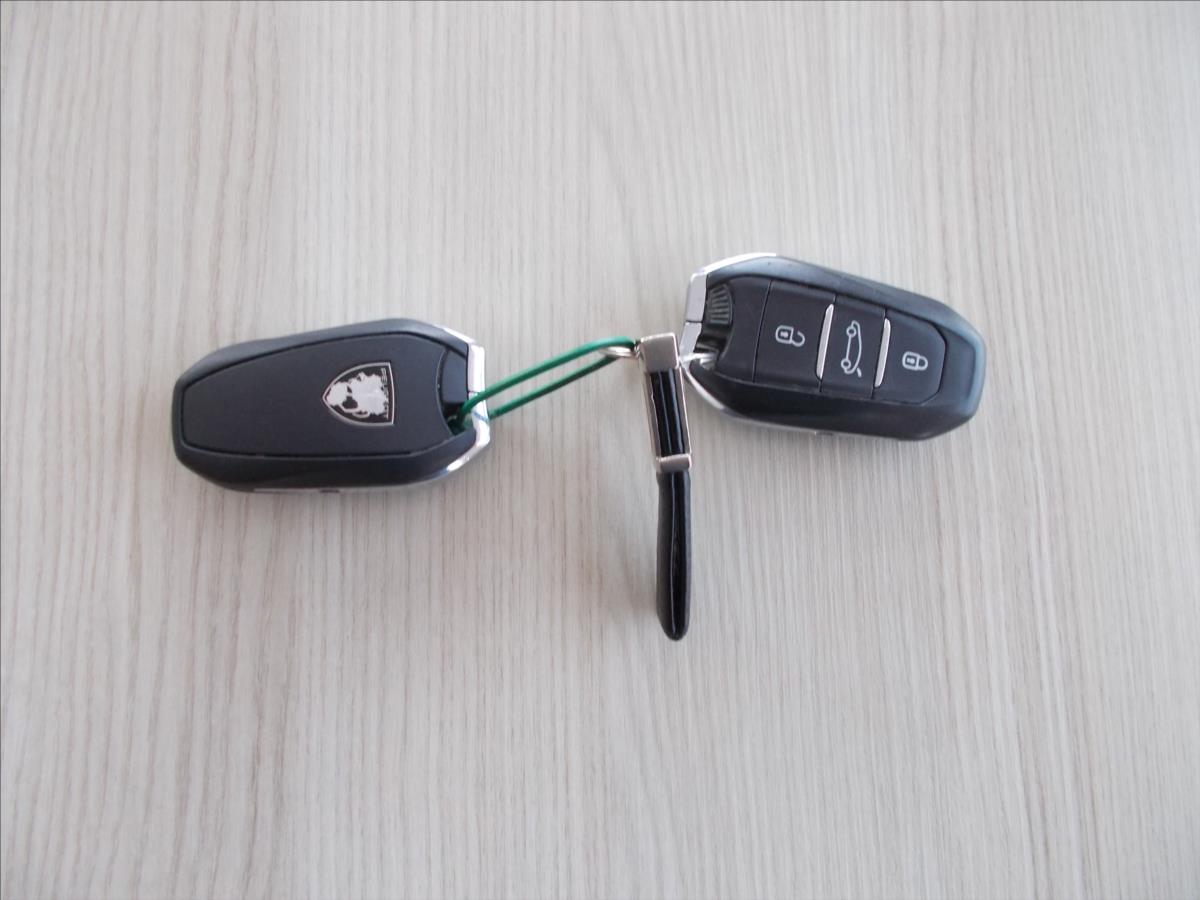 Peugeot 308 1,5 BlueHDI DPH 1.MAJITEL NEHAVAROVANÉ - foto 28