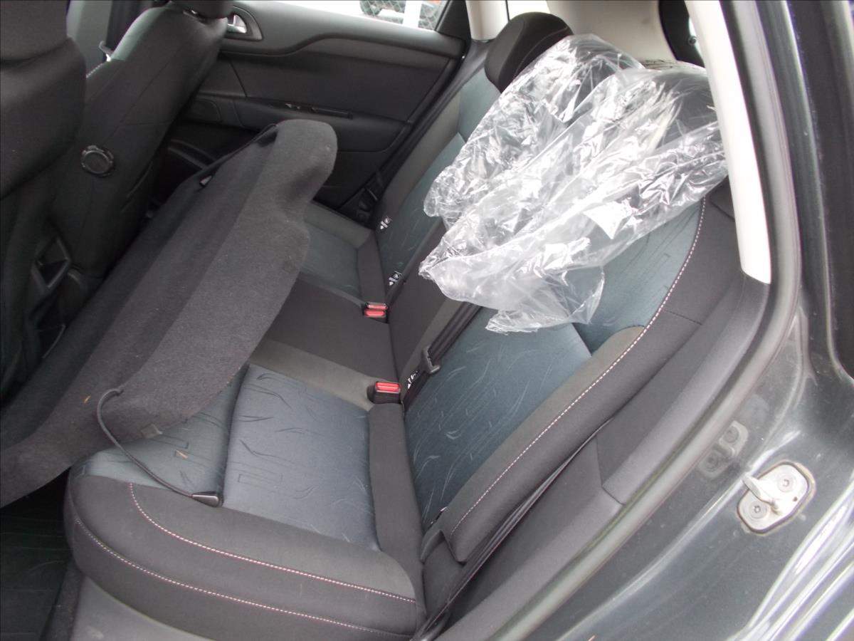 Citroën C4 1,6 16V ČR 1.MAJITELKA 46346 KM !!!!! - foto 16