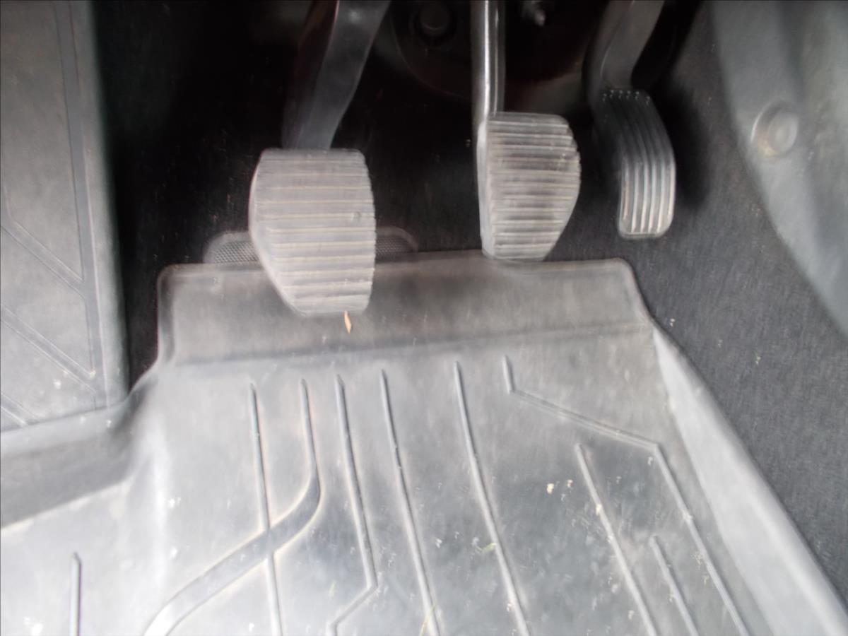 Citroën C4 1,6 16V ČR 1.MAJITELKA 46346 KM !!!!! - foto 26