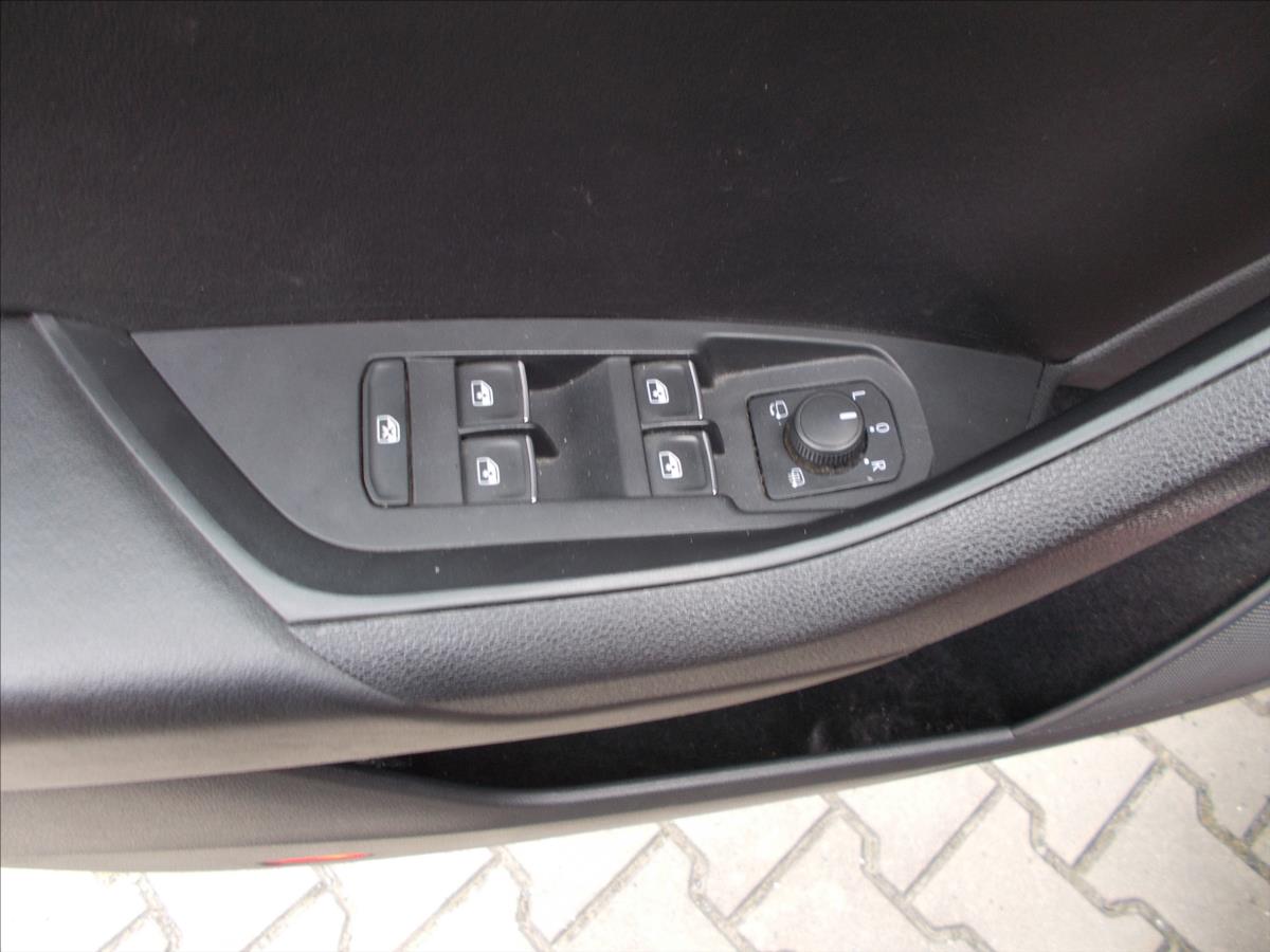 Škoda Kodiaq 2,0 TDI ČR 1.MAJITEL 7 MÍST DPH 140 KW - foto 28