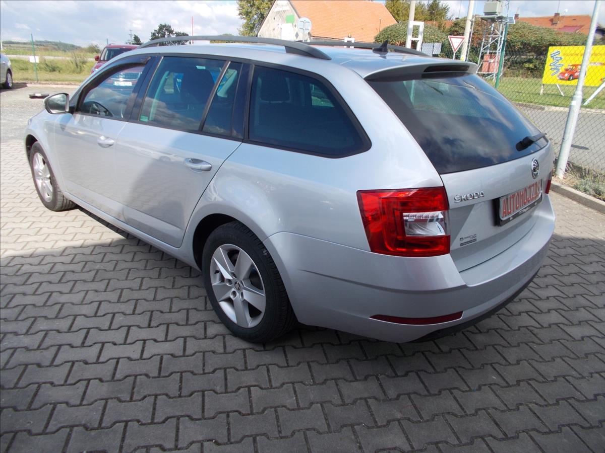 Škoda Octavia 1,6 TDI ČR 1.MAJITEL DIGIKLIMA NOVÁ STK  III - foto 11