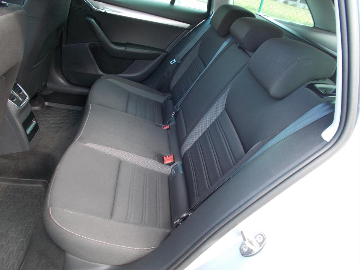 Škoda Octavia 1,6 TDI ČR 1.MAJITEL DIGIKLIMA NOVÁ STK  III - foto 13
