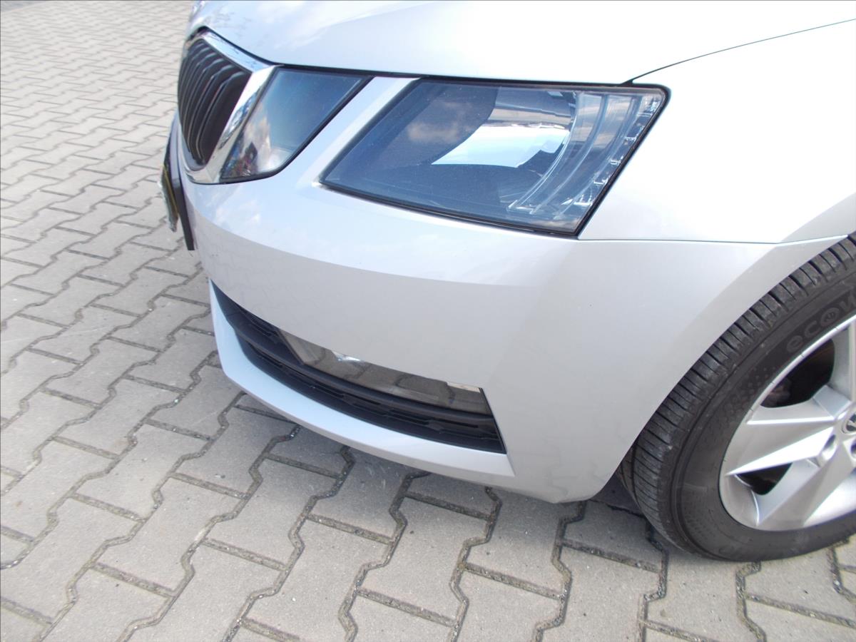 Škoda Octavia 1,6 TDI ČR 1.MAJITEL DIGIKLIMA NOVÁ STK  III - foto 6