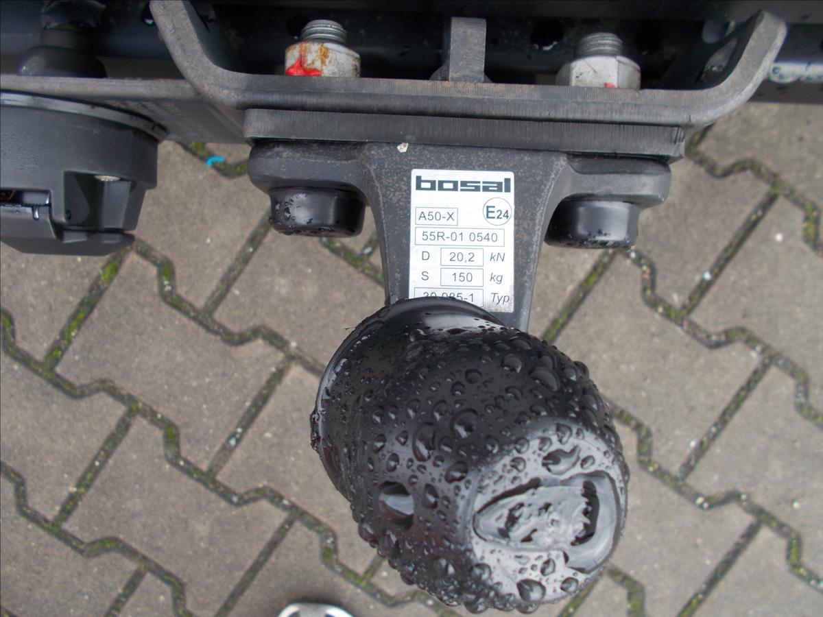 Ford Transit Custom 2,0 TDCI Blue HYBRID DPH L2 9 MÍST 128177 KM - foto 14