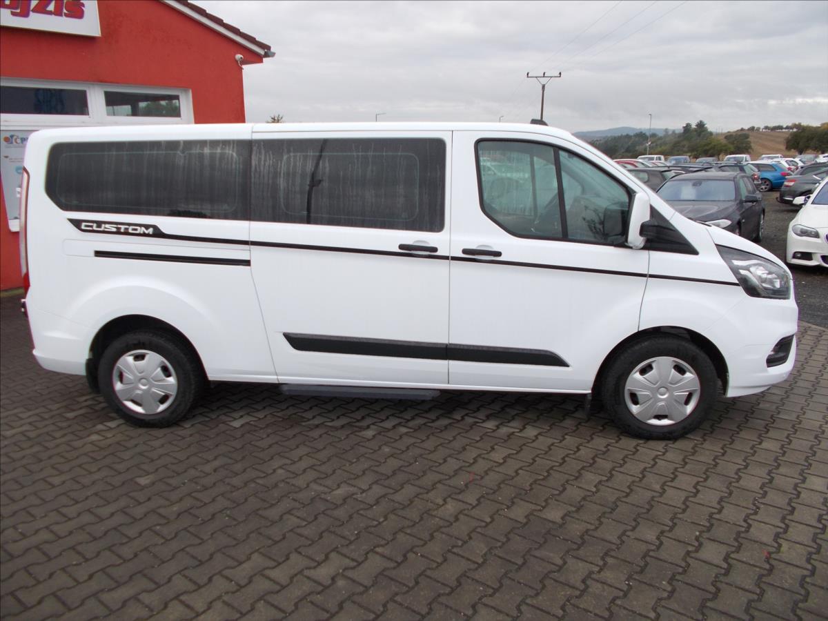 Ford Transit Custom 2,0 TDCI Blue HYBRID DPH L2 9 MÍST 128177 KM - foto 8