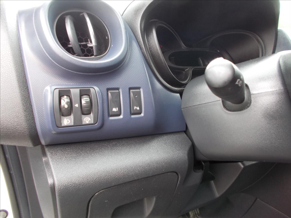 Opel Vivaro 1,6 DCi DPH L2H1 SERVISNÍ HISTORIE TZ - foto 26