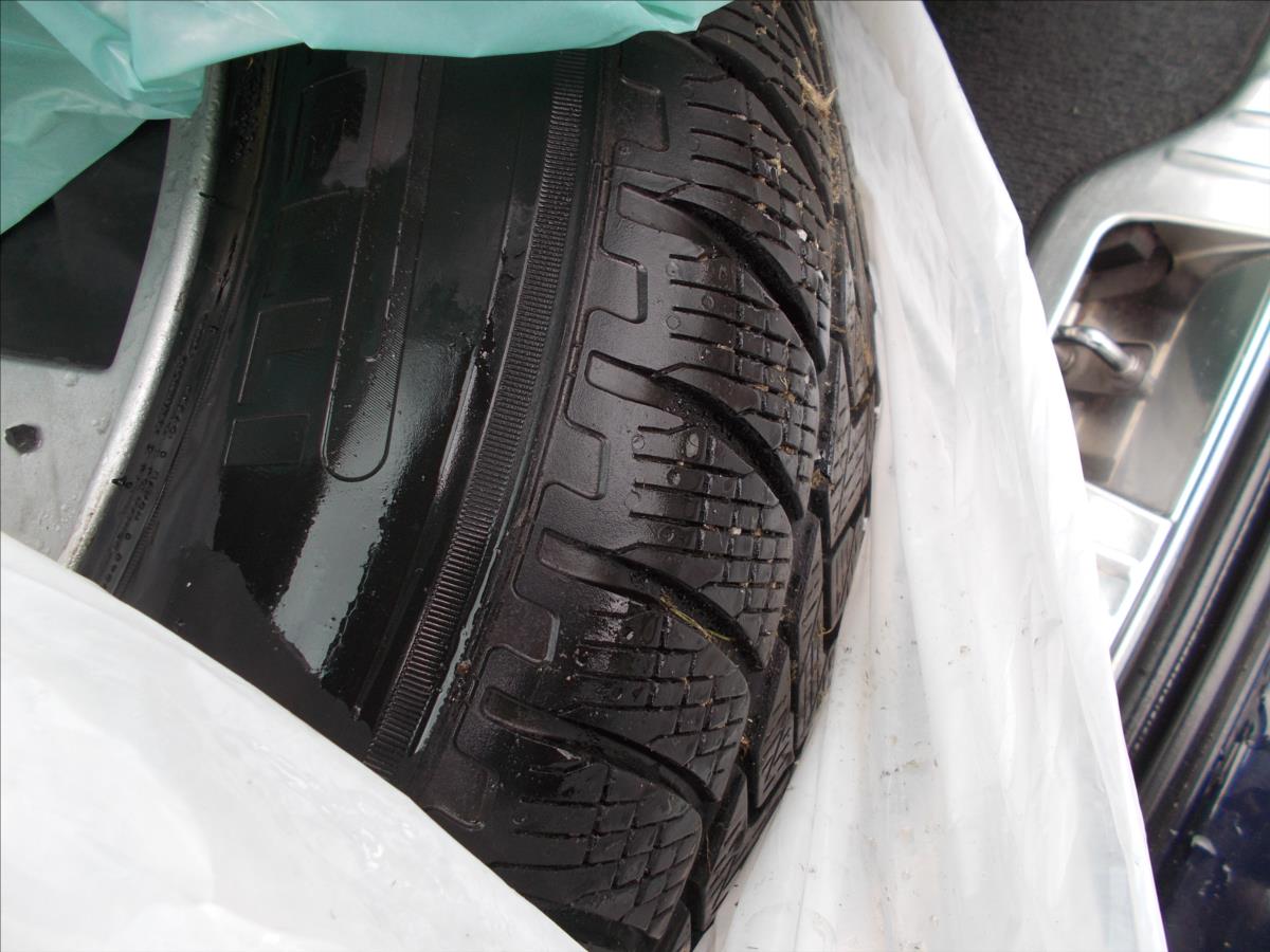 Volvo XC60 2,0 D3 DIGIKLIMA NOVÉ ROZVODY PĚKNÉ - foto 15