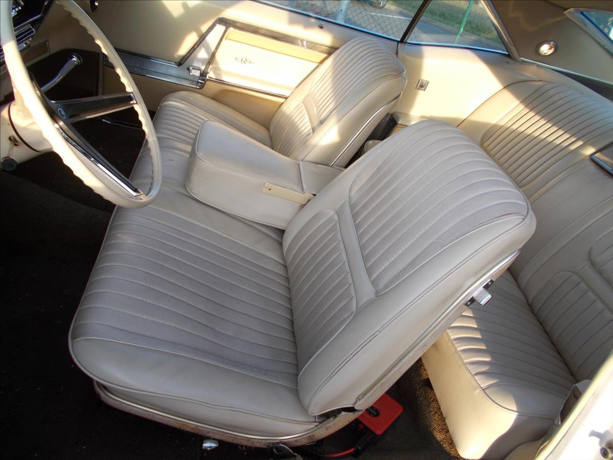 Buick Riviera 7,0 AUT ORIGINÁL STAV !!!!! - foto 14