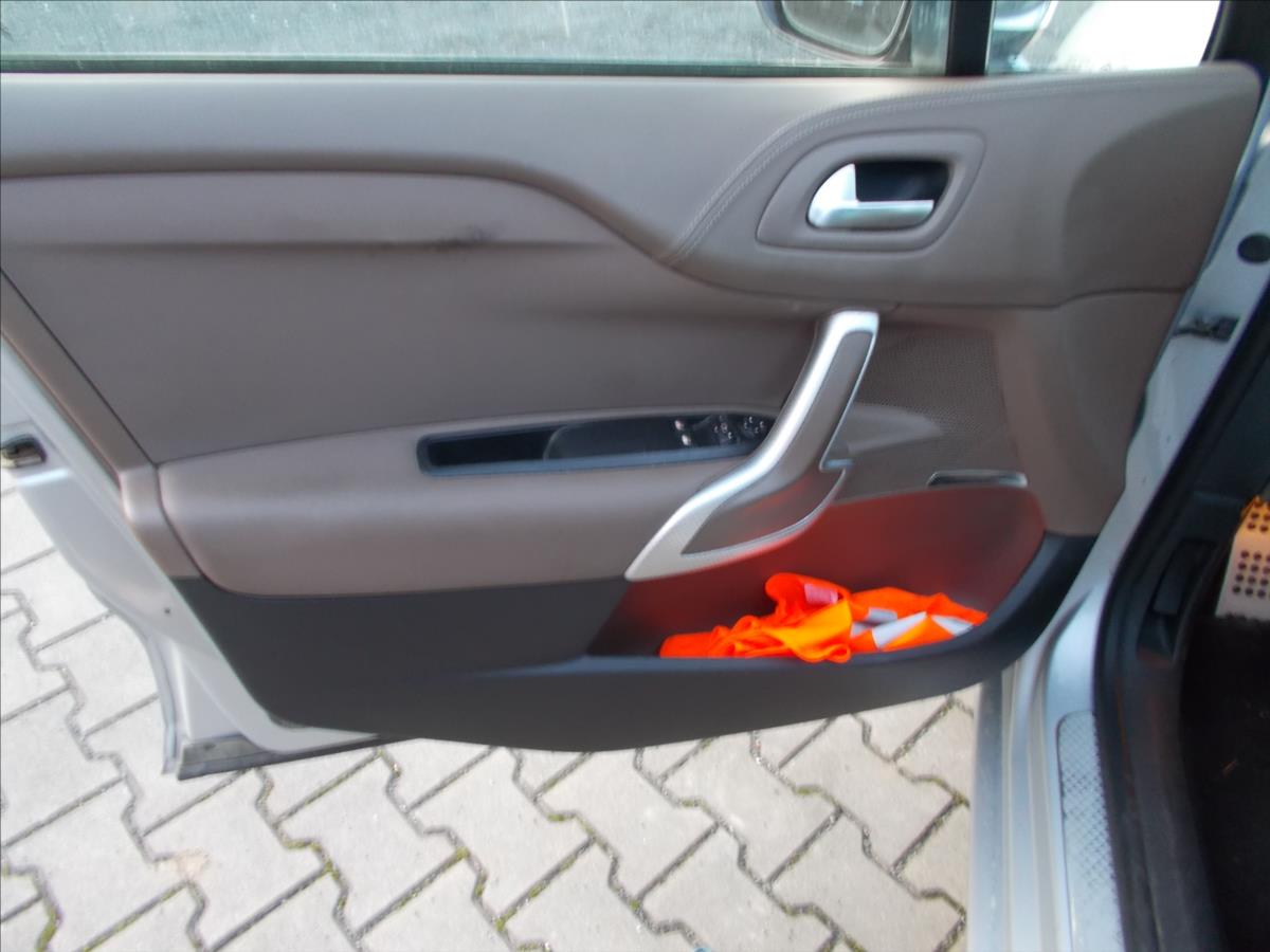 Citroën DS4 1,6 16V AUT 1.MAJITEL NOVÁ STK DIGIKLIMA - foto 24