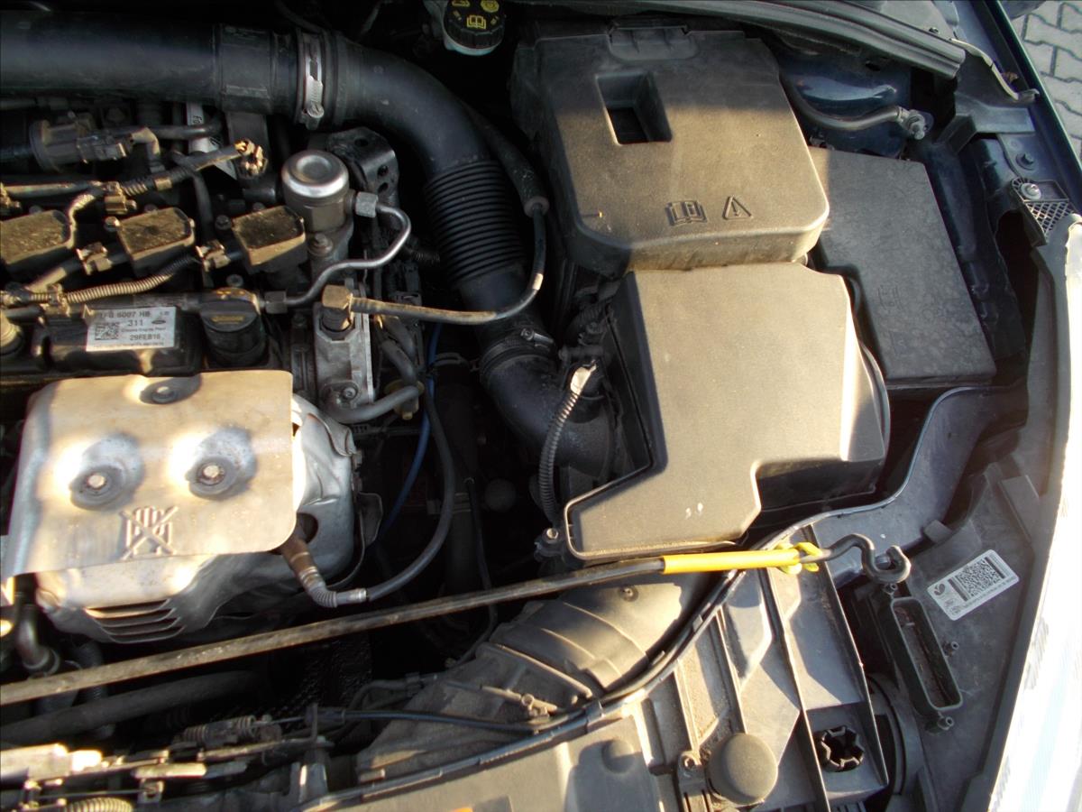 Ford Focus 1,0 EcoBoost ČR 2.MAJITEL od R. 2018 DIGIKLIMA - foto 32