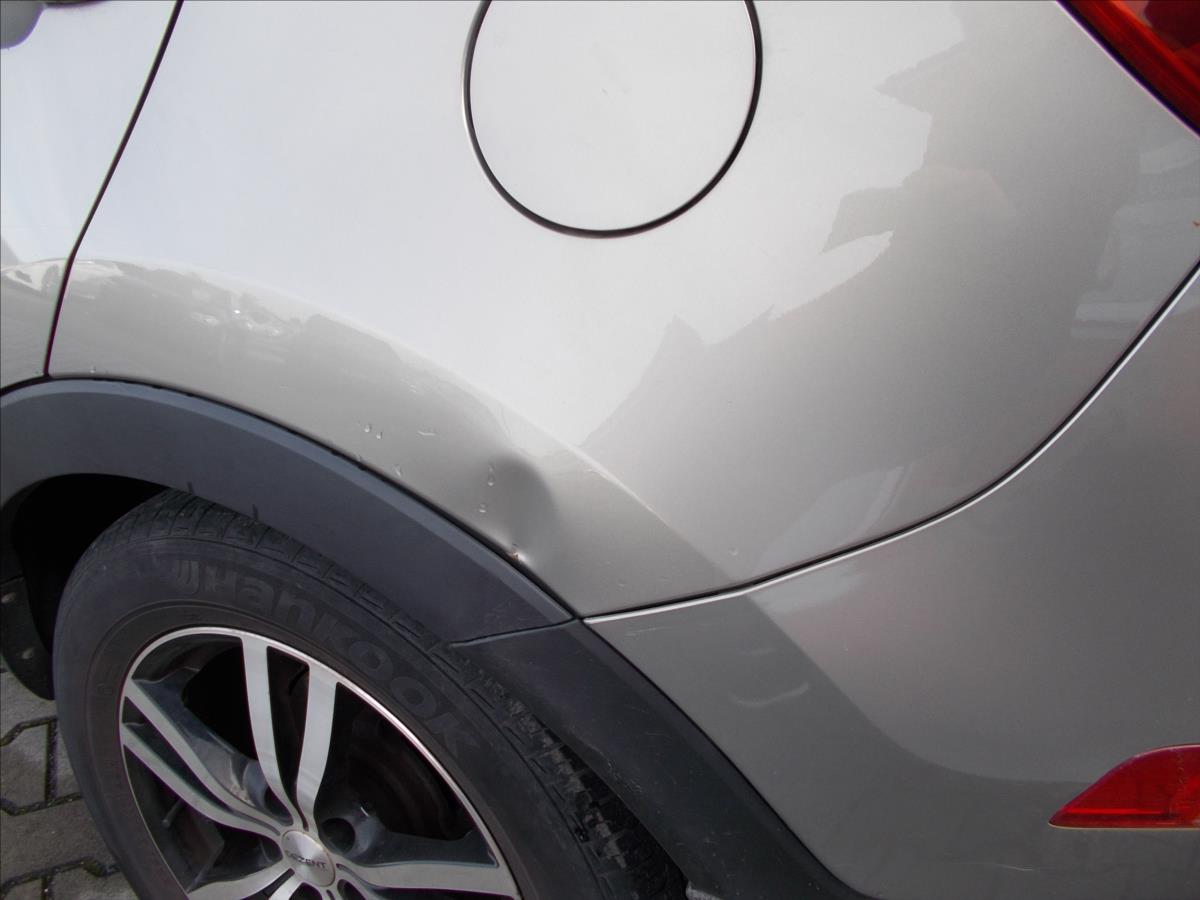 Kia Sportage 1,7 CRDi ČR DIGIKLIMA TZ - foto 12