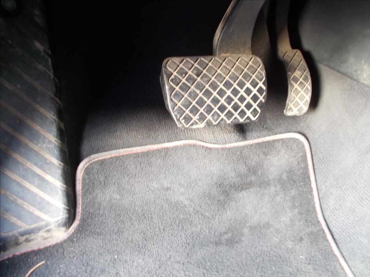 Audi A6 Avant 2,7 TDI AUT. 4x4 DIGIKLIMA NOVÁ STK - foto 27