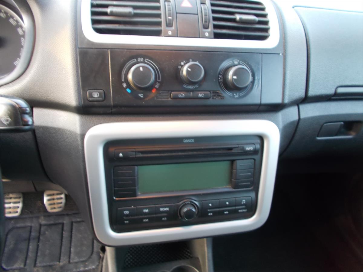 Škoda Fabia 1,2 HTP ČR KLIMA OK  II - foto 21