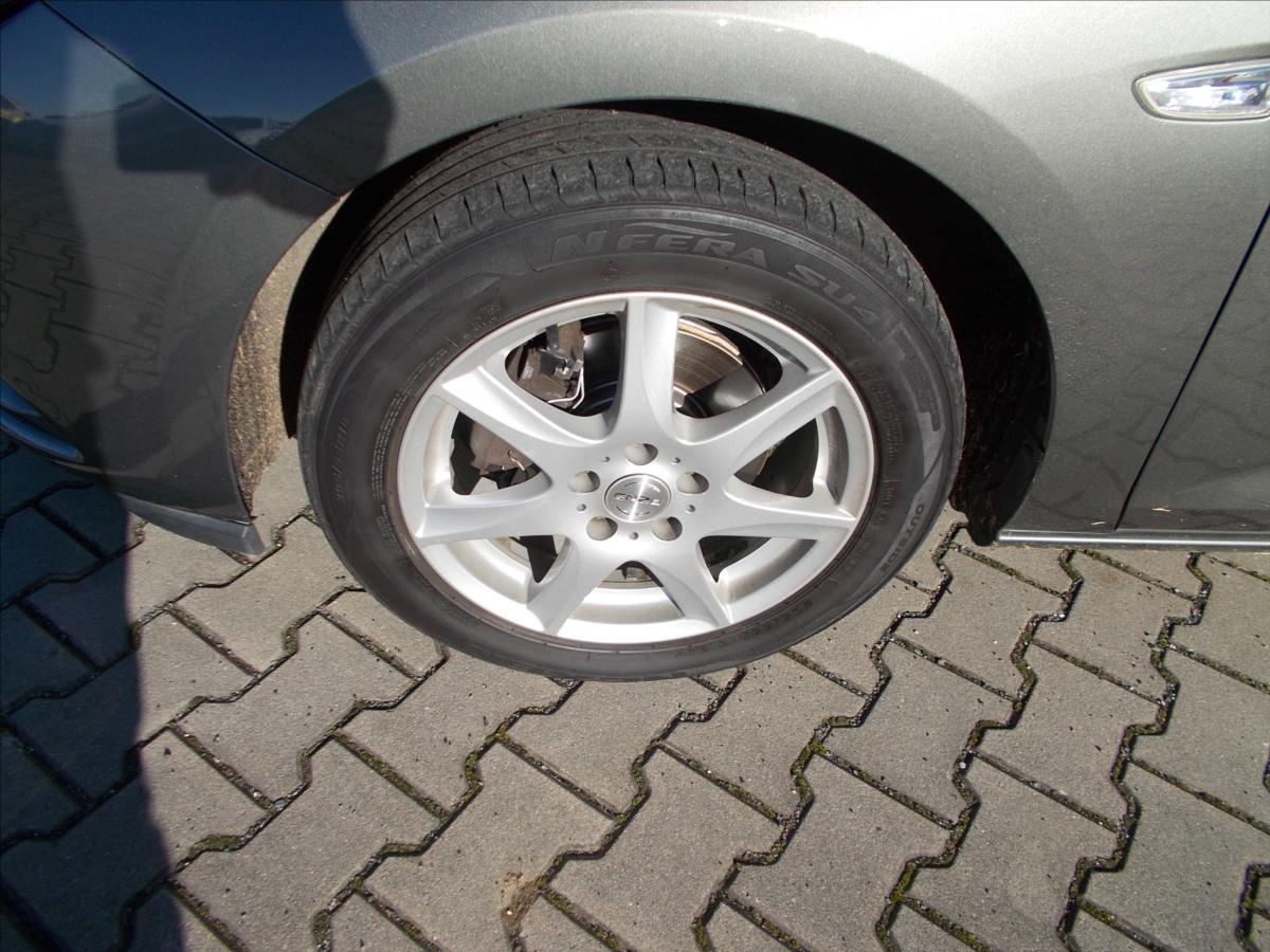 Opel Astra 1,6 CDTi 81 kW DIGIKLIMA  J - foto 5