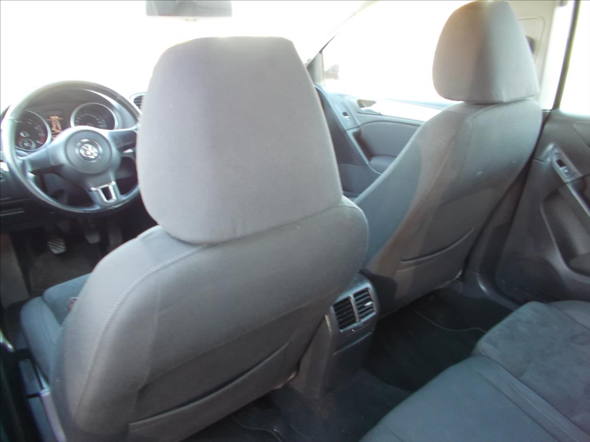 Volkswagen Golf 1,4 TSI DIGIKLIMA TEMPOMAT NOVÁ STK  VI - foto 18