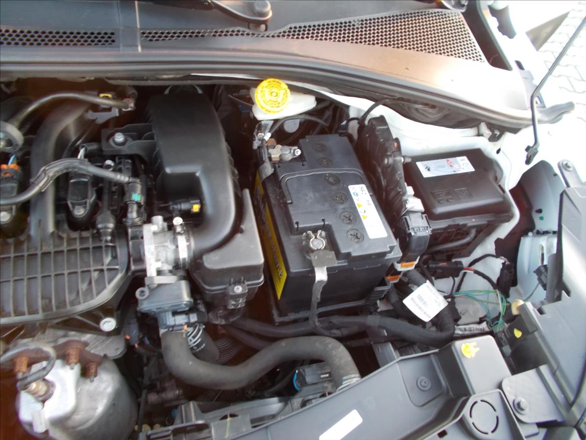 Citroën C3 1,2 PT 36146 KM DIGIKLIMA NOVÁ STK - foto 27